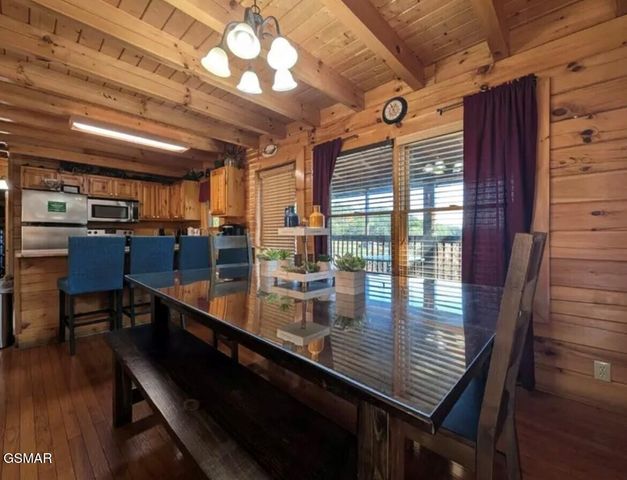 3160 White Falcon Way, Pigeon Forge, TN 37863