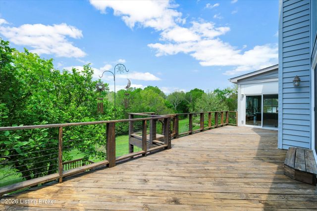 8004 Blacksmith Ct, Louisville, KY 40291