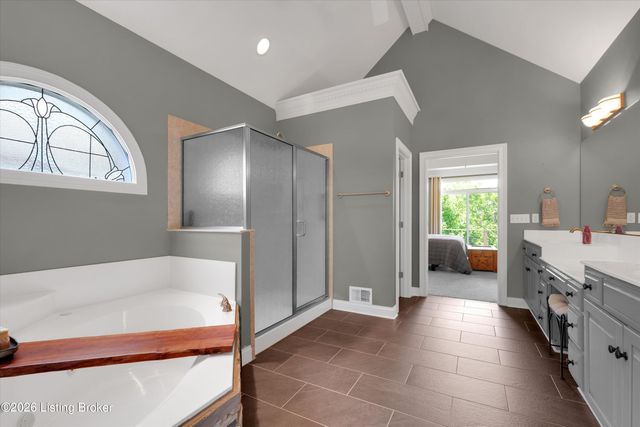 8004 Blacksmith Ct, Louisville, KY 40291