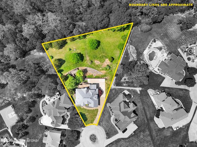 8004 Blacksmith Ct, Louisville, KY 40291
