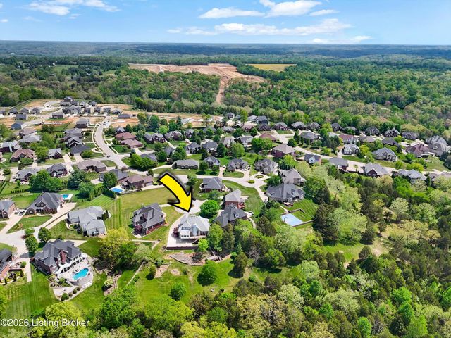 8004 Blacksmith Ct, Louisville, KY 40291