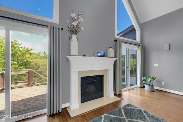 8004 Blacksmith Ct, Louisville, KY 40291