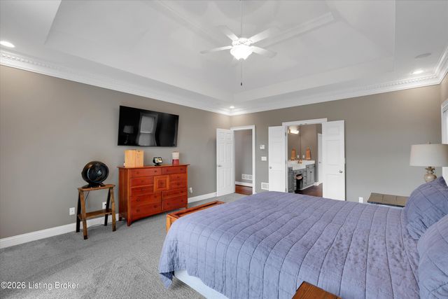 8004 Blacksmith Ct, Louisville, KY 40291