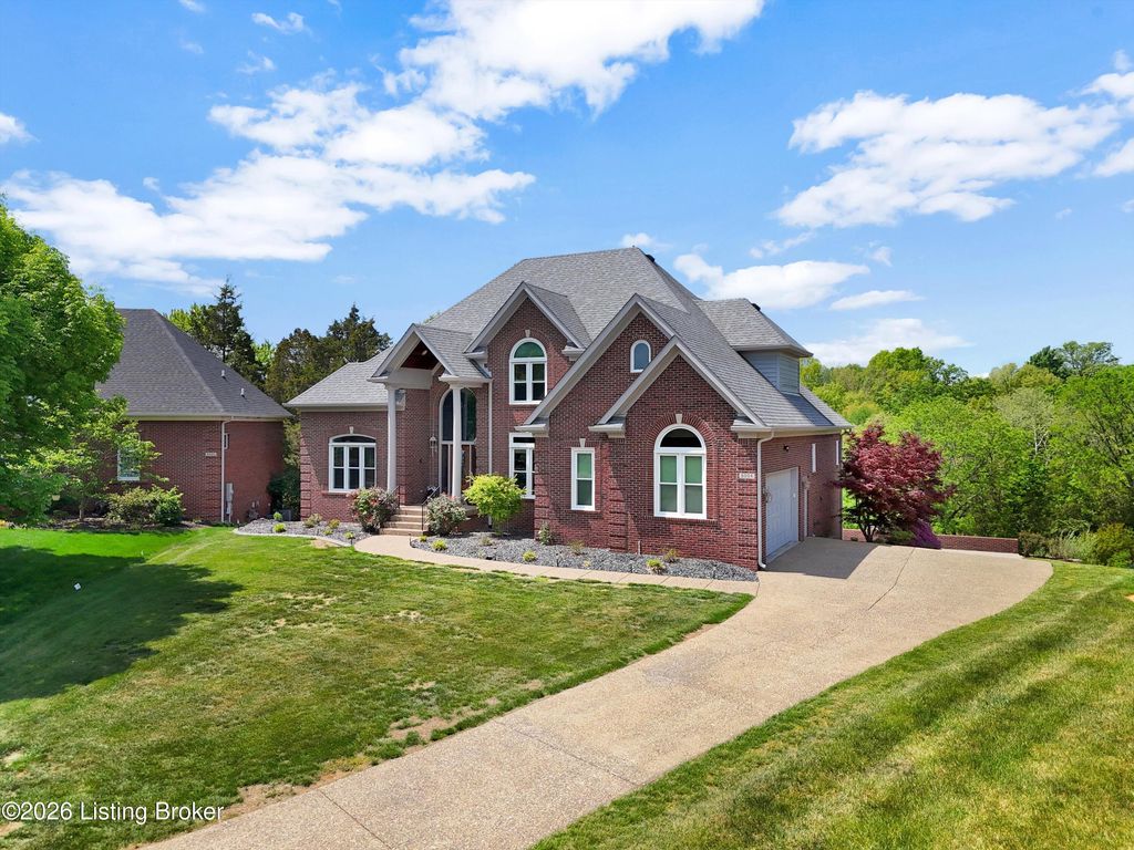 8004 Blacksmith Ct, Louisville, KY 40291
