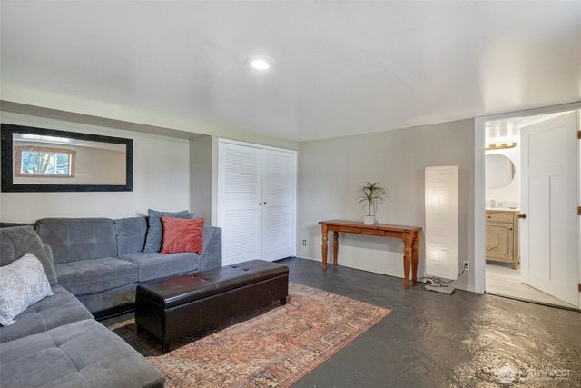 8029 60th Drive NE, Marysville, WA 98270