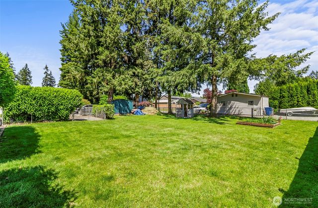 8029 60th Drive NE, Marysville, WA 98270