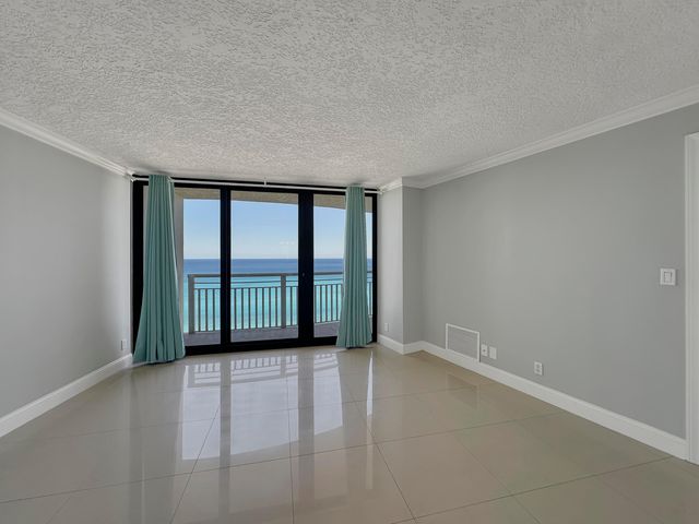 3000 N Ocean Drive 23 E, Singer Island, FL 33404