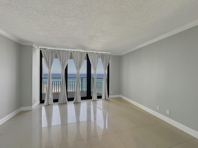 3000 N Ocean Drive 23 E, Singer Island, FL 33404