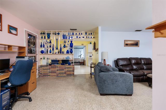 3700 56TH STREET N, St Petersburg, FL 33710