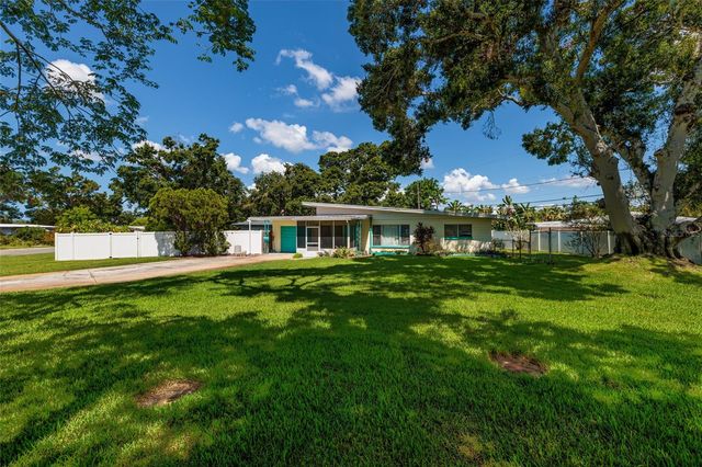 3700 56TH STREET N, St Petersburg, FL 33710