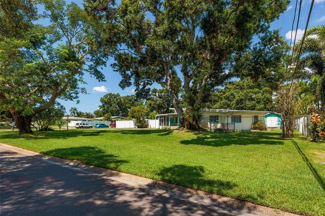 3700 56TH STREET N, St Petersburg, FL 33710