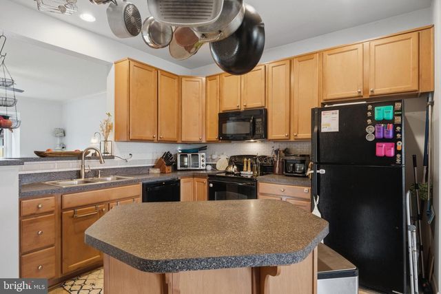 8 DON QUIXOTE, Charles Town, WV 25414