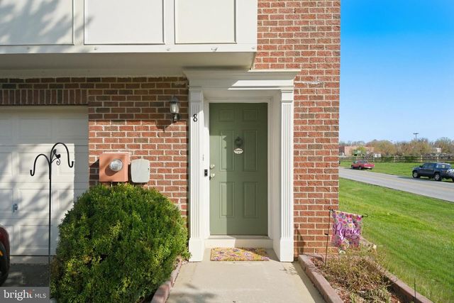 8 DON QUIXOTE, Charles Town, WV 25414