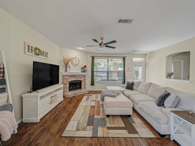 405 Driftwood Court, Forney, TX 75126