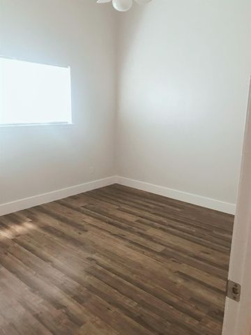 1415 Valleyridge DR A, Austin, TX 78704