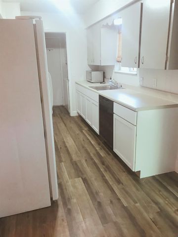 1415 Valleyridge DR A, Austin, TX 78704