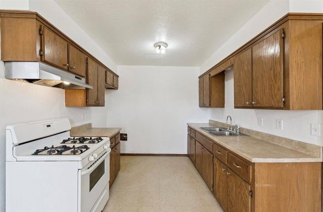 408 E Salter Street, Asher, OK 74826