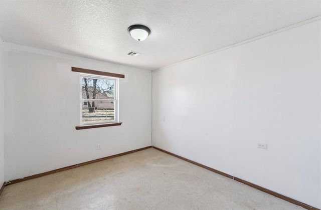 408 E Salter Street, Asher, OK 74826