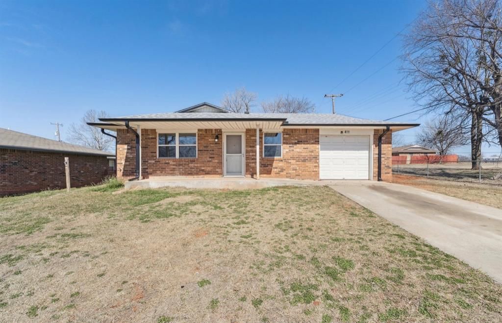 408 E Salter Street, Asher, OK 74826