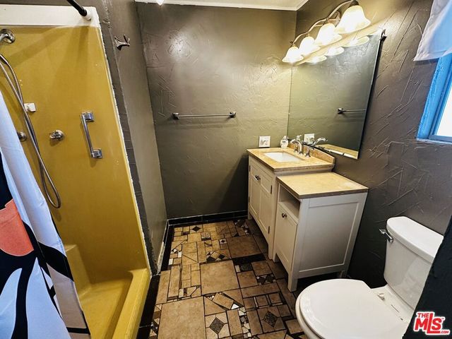 101 Santa Paula Street, Palm Springs, CA 92264