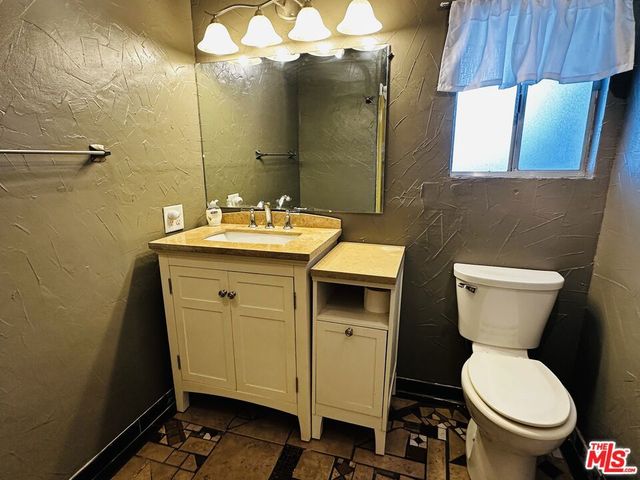 101 Santa Paula Street, Palm Springs, CA 92264