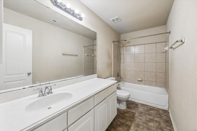 4118 Cascade Oaks Court, Houston, TX 77084