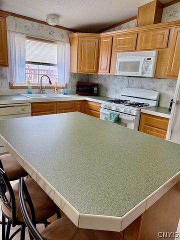 338 County Route 11, West Monroe, NY 13167