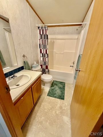 338 County Route 11, West Monroe, NY 13167