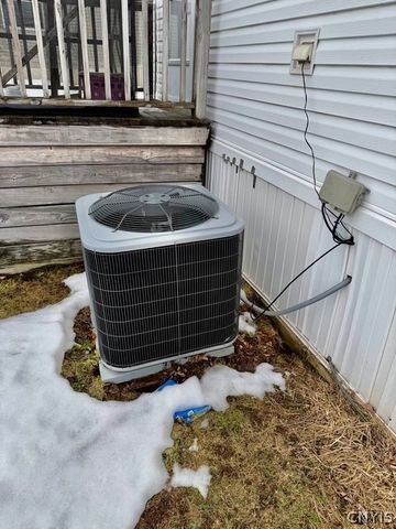 338 County Route 11, West Monroe, NY 13167