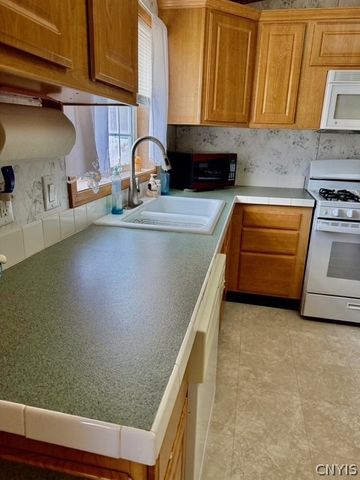 338 County Route 11, West Monroe, NY 13167