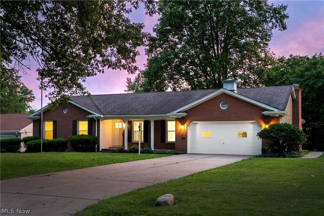 4126 Stratford Road, Youngstown, OH 44512