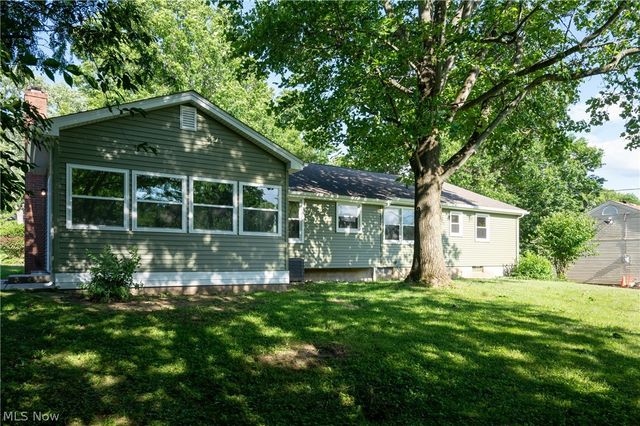 4126 Stratford Road, Youngstown, OH 44512