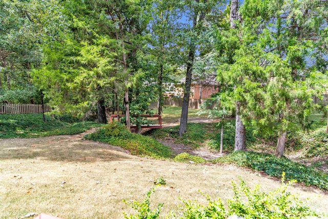 1561 CEDAR FARMS CV, Memphis, TN 38016