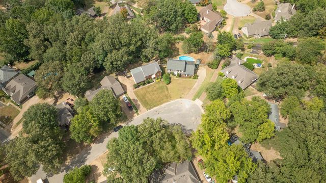 1561 CEDAR FARMS CV, Memphis, TN 38016