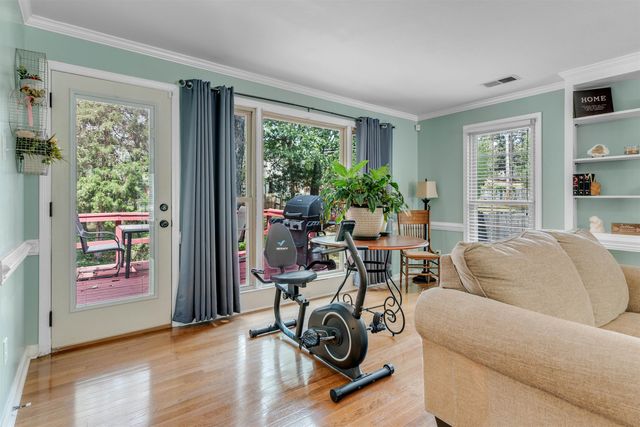 1561 CEDAR FARMS CV, Memphis, TN 38016