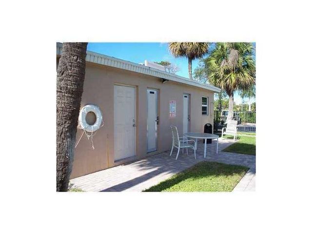2309 S Federal Hwy 21, Boynton Beach, FL 33435
