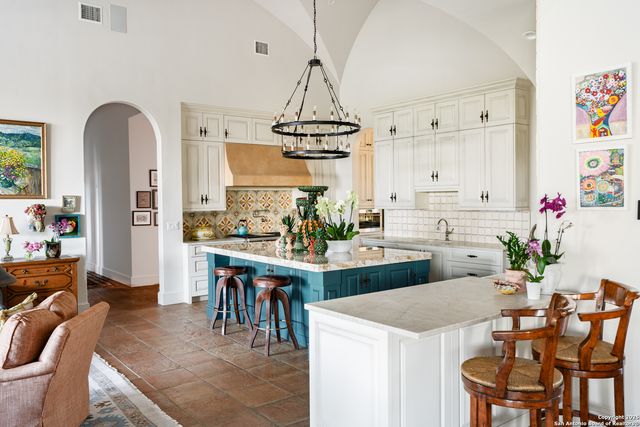 24209 Scenic Loop, San Antonio, TX 78255