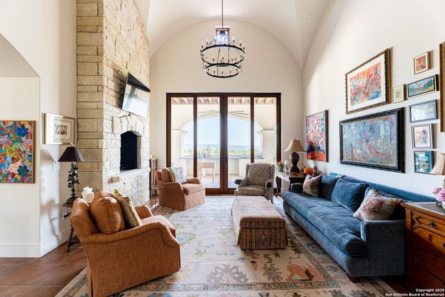 24209 Scenic Loop, San Antonio, TX 78255