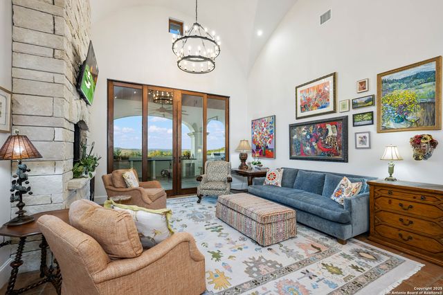 24209 Scenic Loop, San Antonio, TX 78255