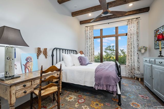 24209 Scenic Loop, San Antonio, TX 78255