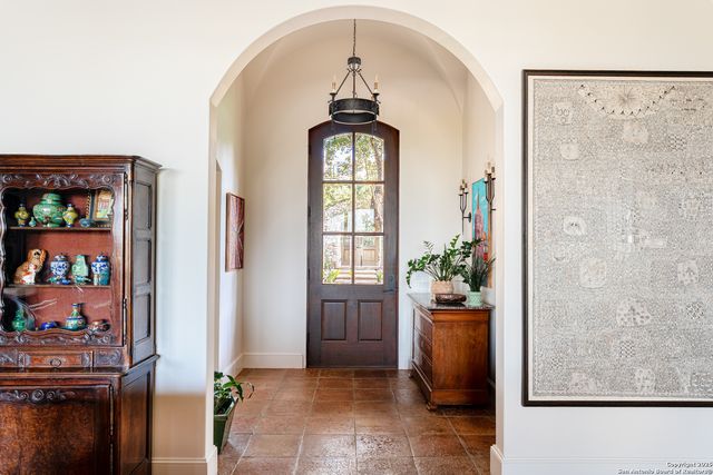 24209 Scenic Loop, San Antonio, TX 78255