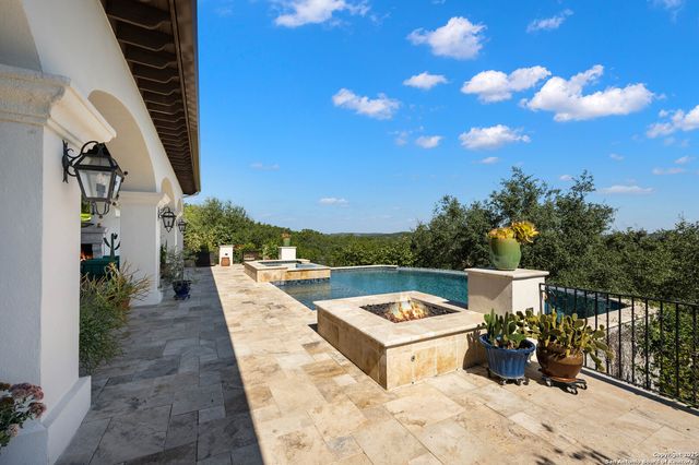 24209 Scenic Loop, San Antonio, TX 78255