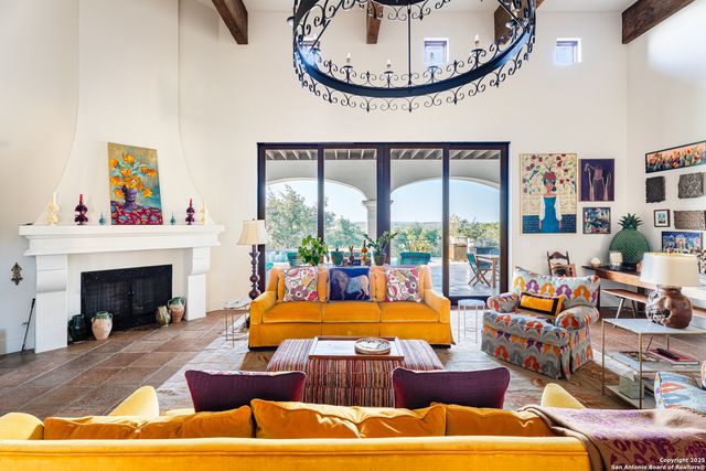 24209 Scenic Loop, San Antonio, TX 78255