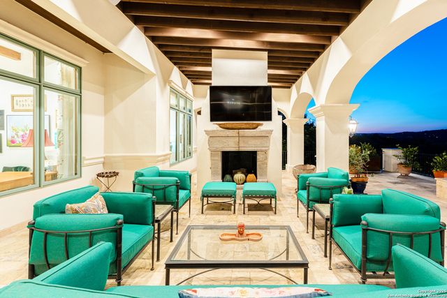 24209 Scenic Loop, San Antonio, TX 78255