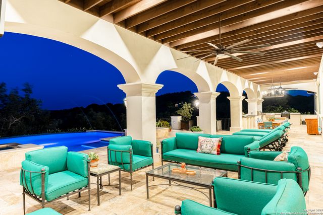 24209 Scenic Loop, San Antonio, TX 78255