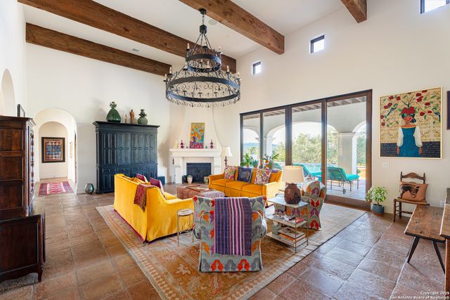 24209 Scenic Loop, San Antonio, TX 78255