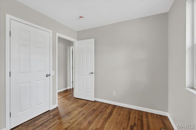 1077 Armada Court, Florissant, MO 63031