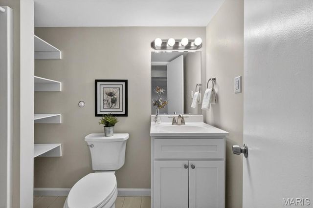 1077 Armada Court, Florissant, MO 63031