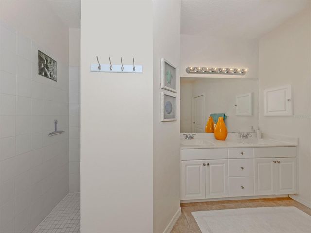 1629 MONARCH DRIVE 1629, Venice, FL 34293