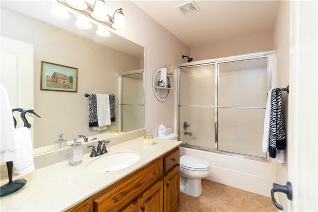 1202 Lexington Circle, Springdale, AR 72762